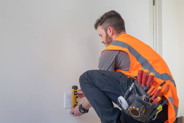 Best Licensed Electrician  in Clinton, UT